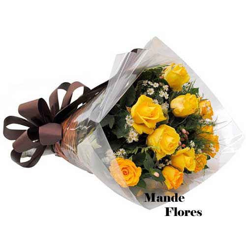 Buquê com 12 rosas amarelas