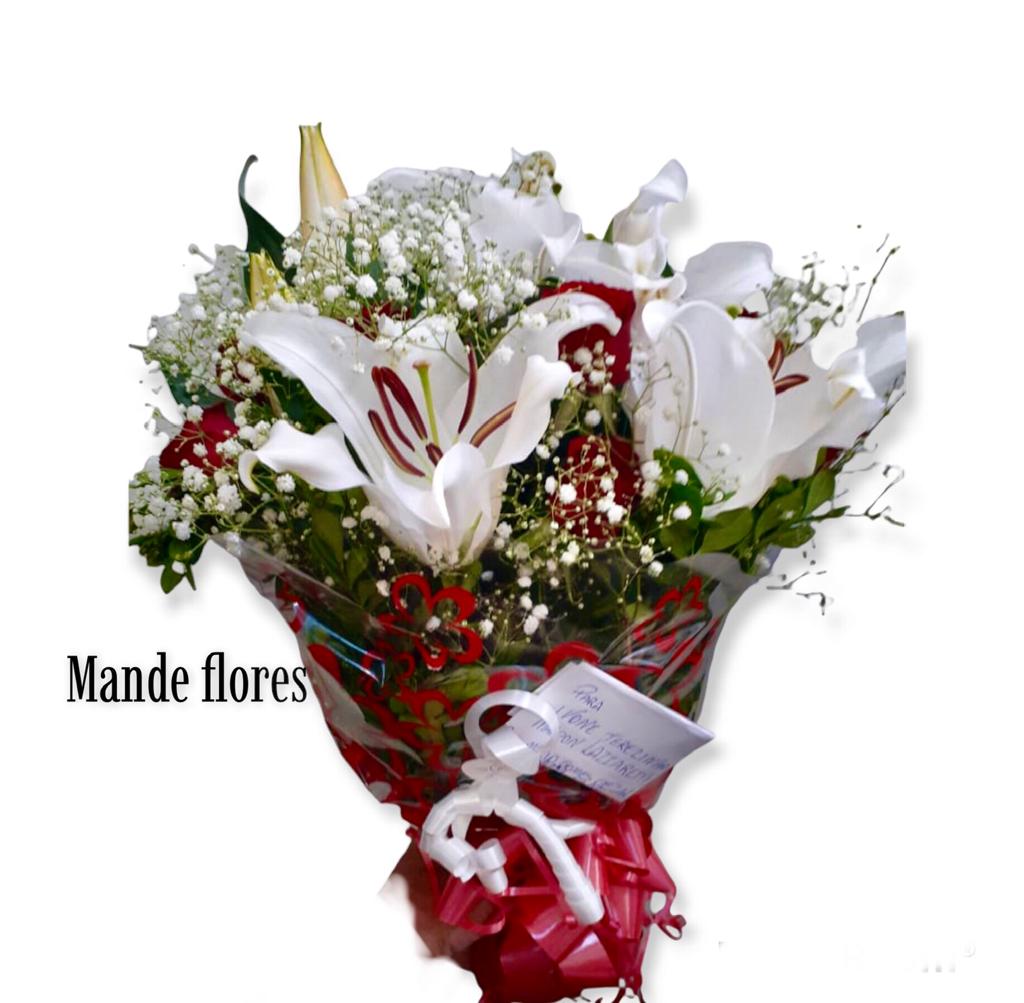 Buque de rosas com lirios